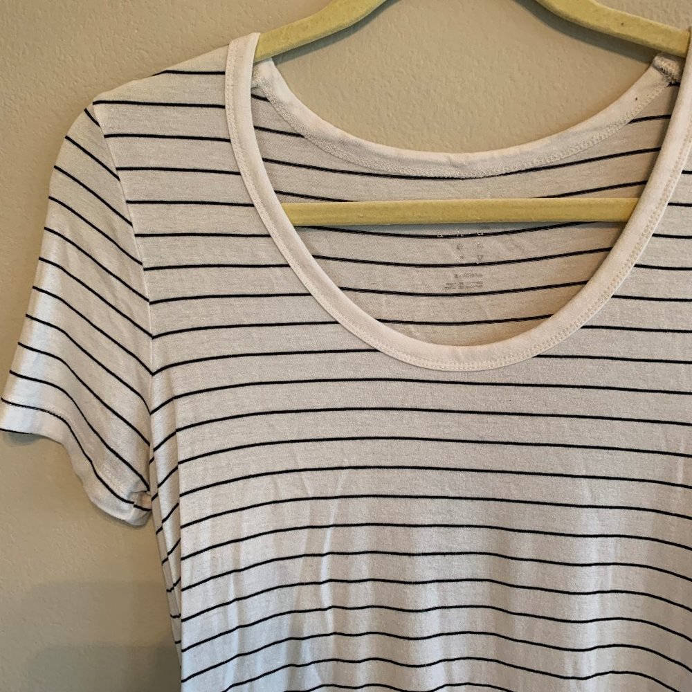 Basic Everyday Black and White Striped Tee